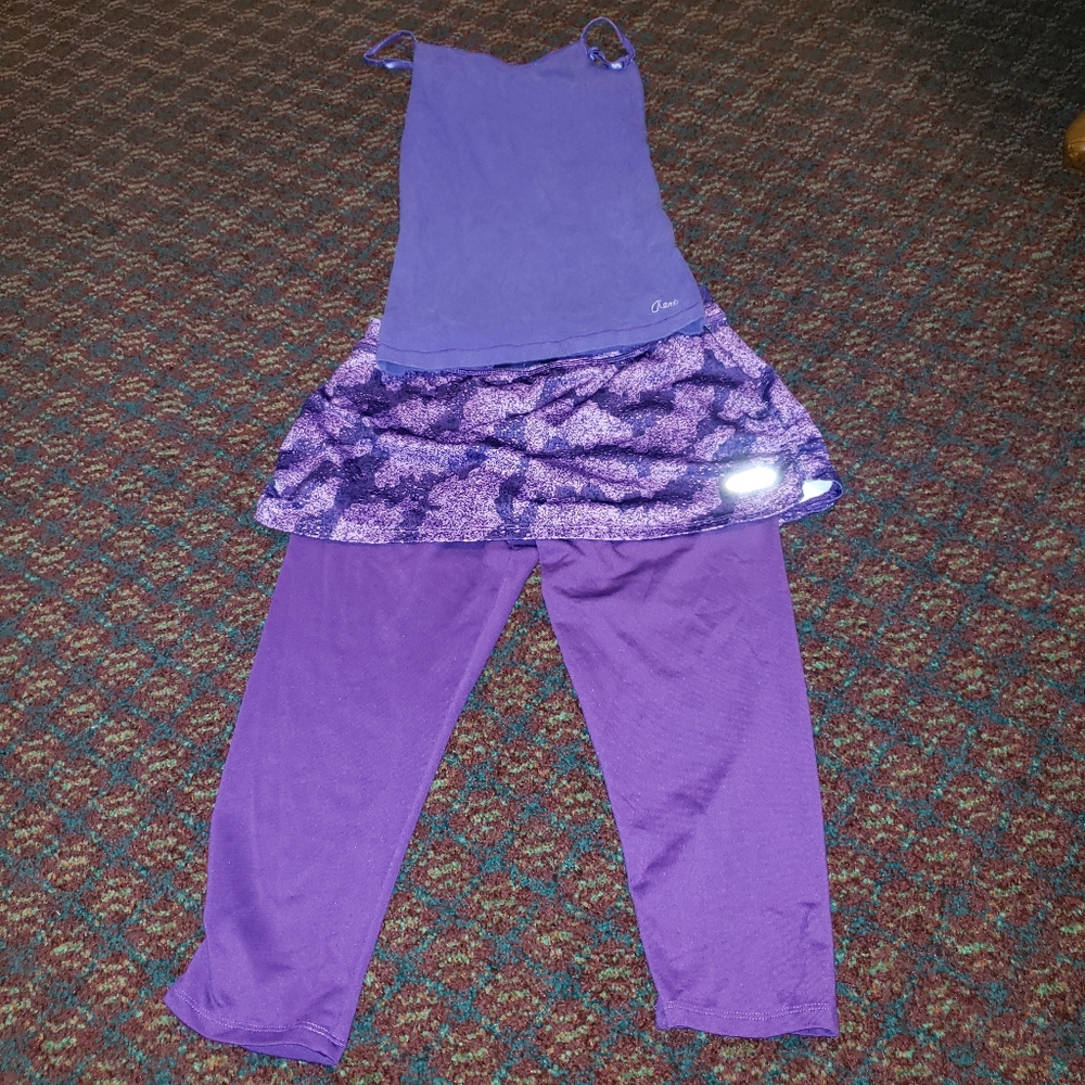Girls size large (10-12) two piece outfit